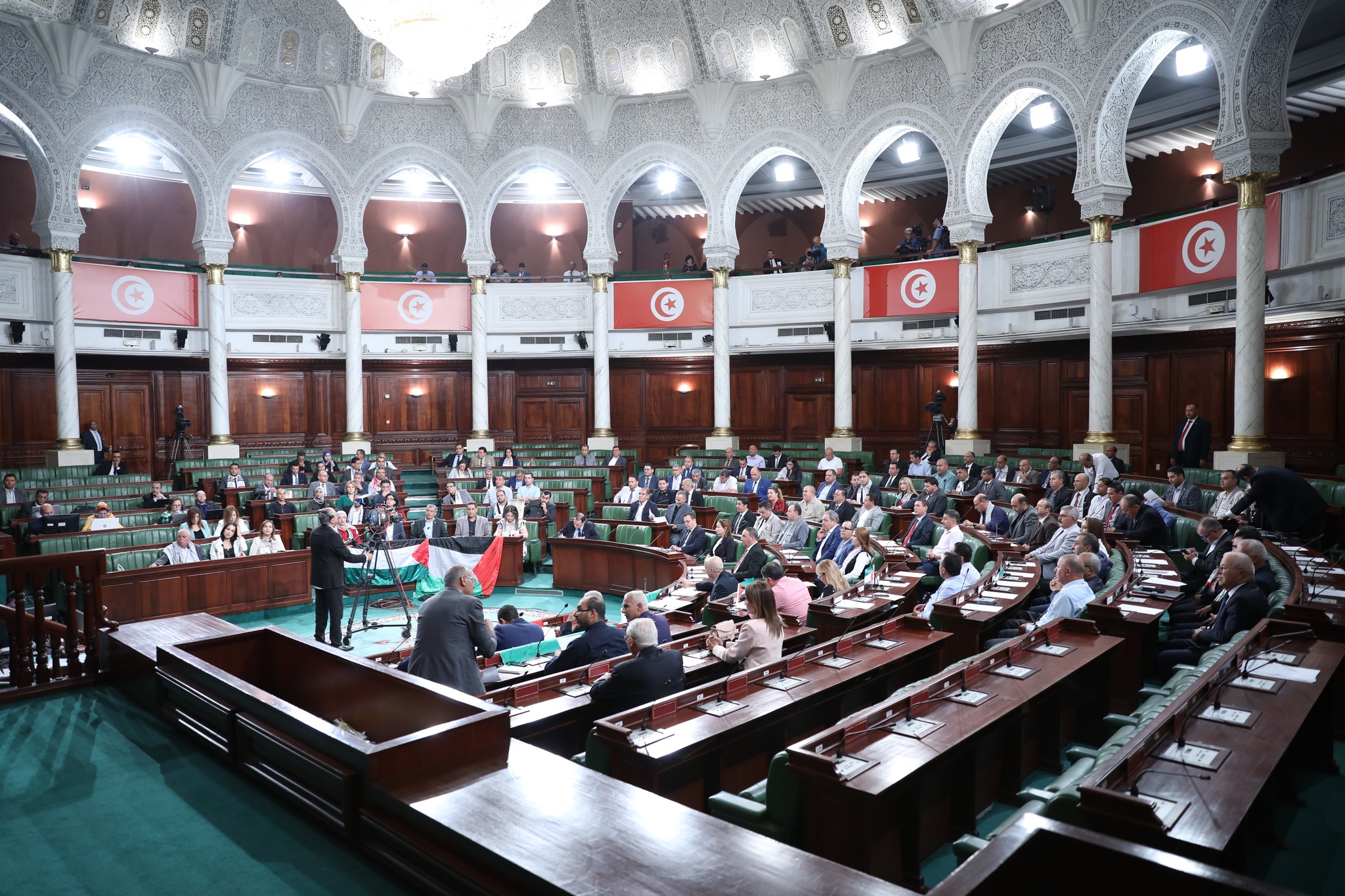 من أجل تقنين تجريم التطبيع..   غدا ..البرلمان" في مواجهة المجتمع المدني والحزبي